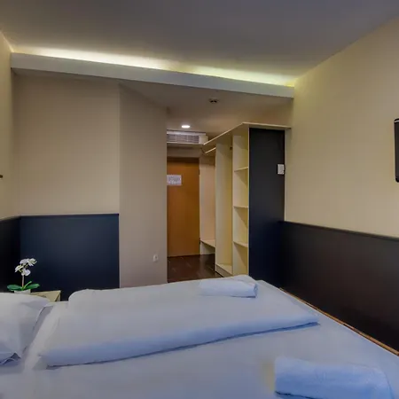 Szálloda Budget 2*