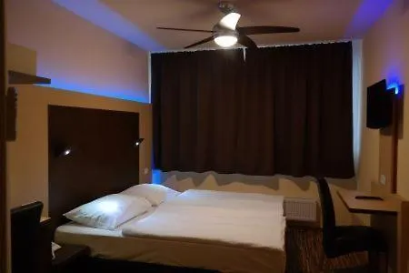 Budget Szálloda 2*