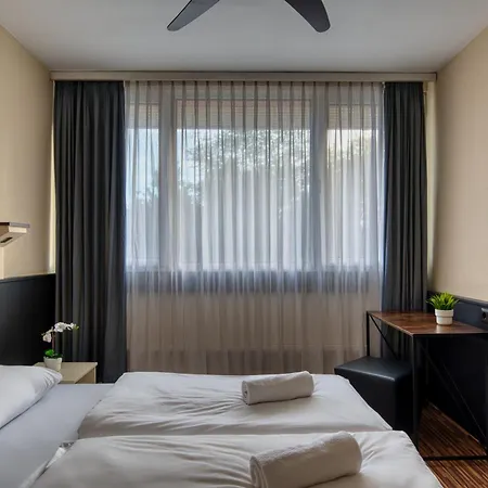 Budget Hotel 2*