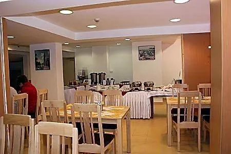 Budget Otel 2*